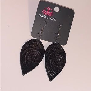 Paparazzi earrings